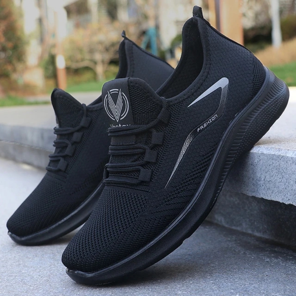 Veetqx Mens Black NWOT Woven Knit Slip-On Ultra-Breathable Lace Up Sneakers Sz 7